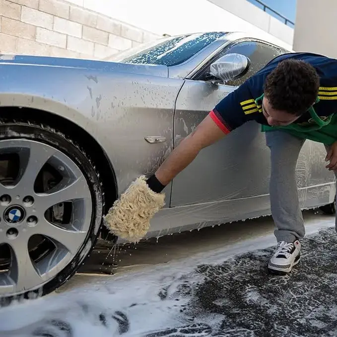Bear Claw Premium Wash Mitt - Image 3