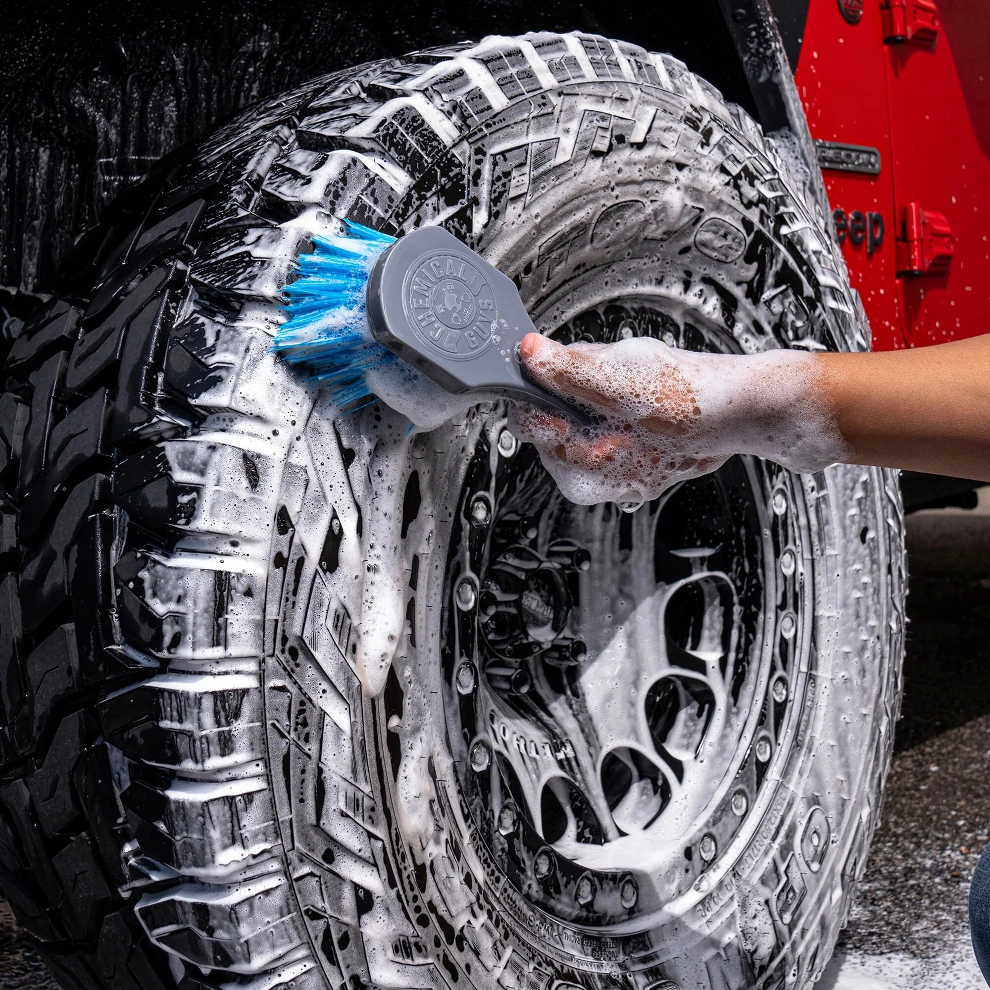 Big Blue Stiffy Heavy Duty Tyre Brush - Image 7
