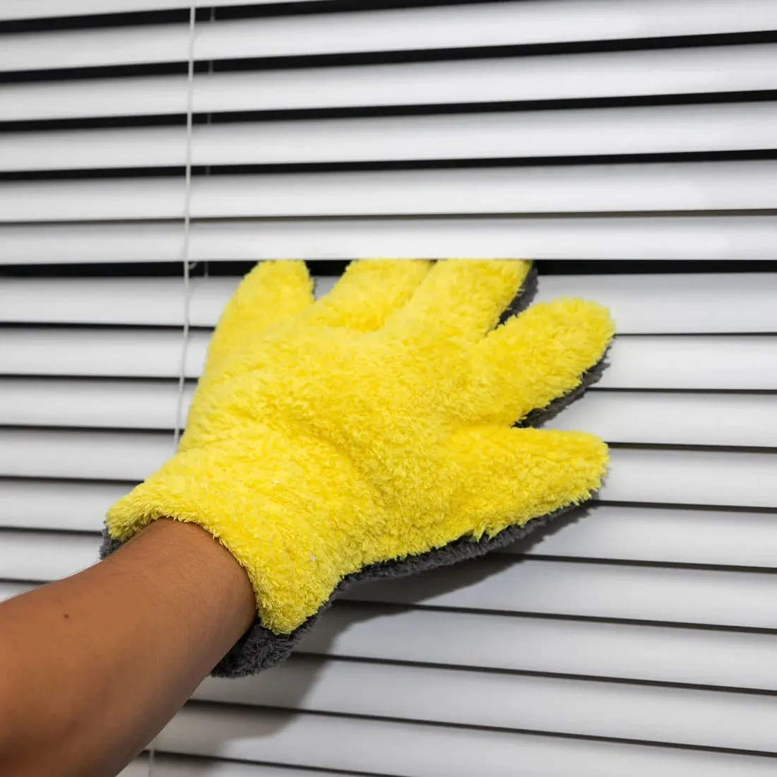 The Stranger Helpful Handy Mitt - Image 13