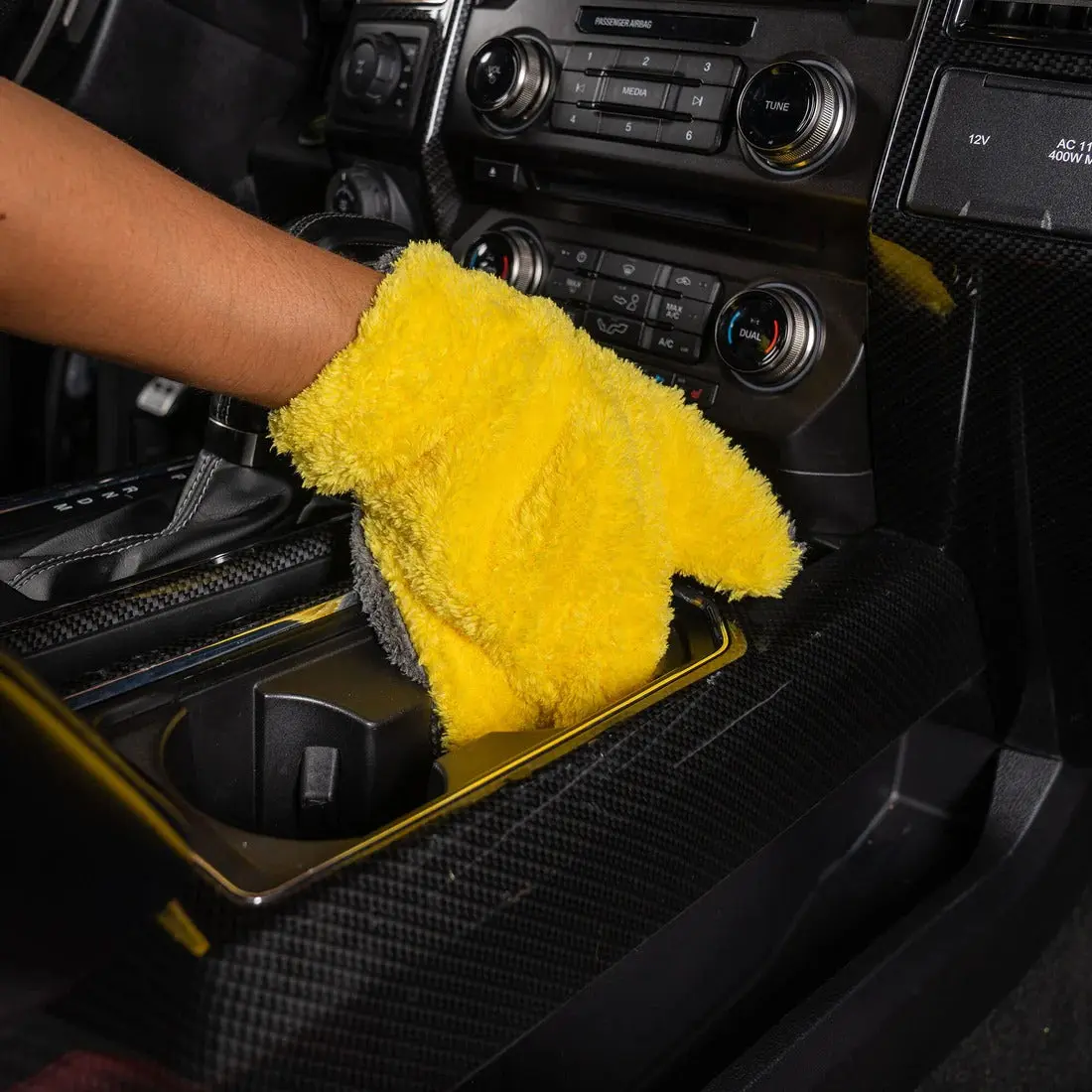 The Stranger Helpful Handy Mitt - Image 16