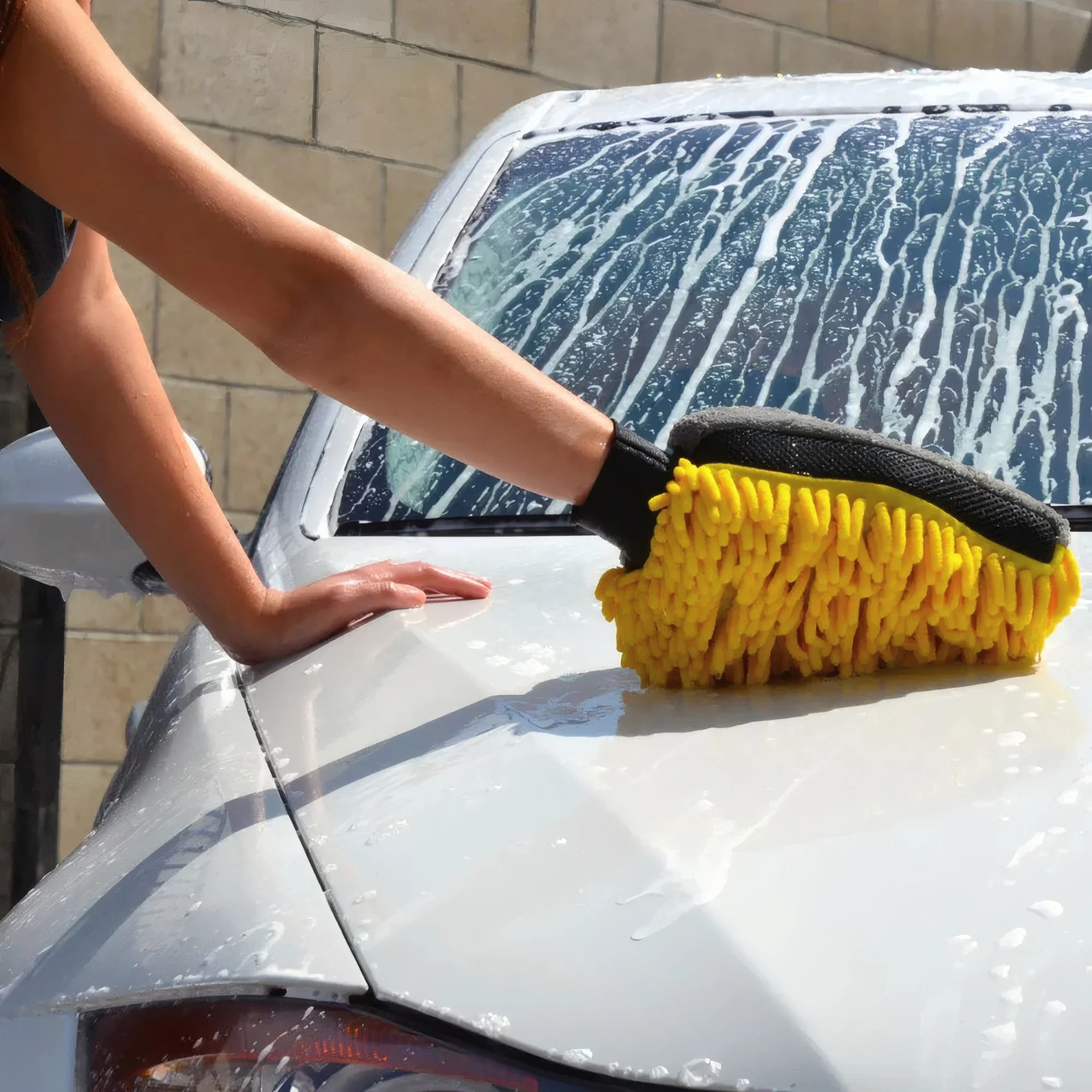 Three-Way Premium Wash Mitt - Image 3