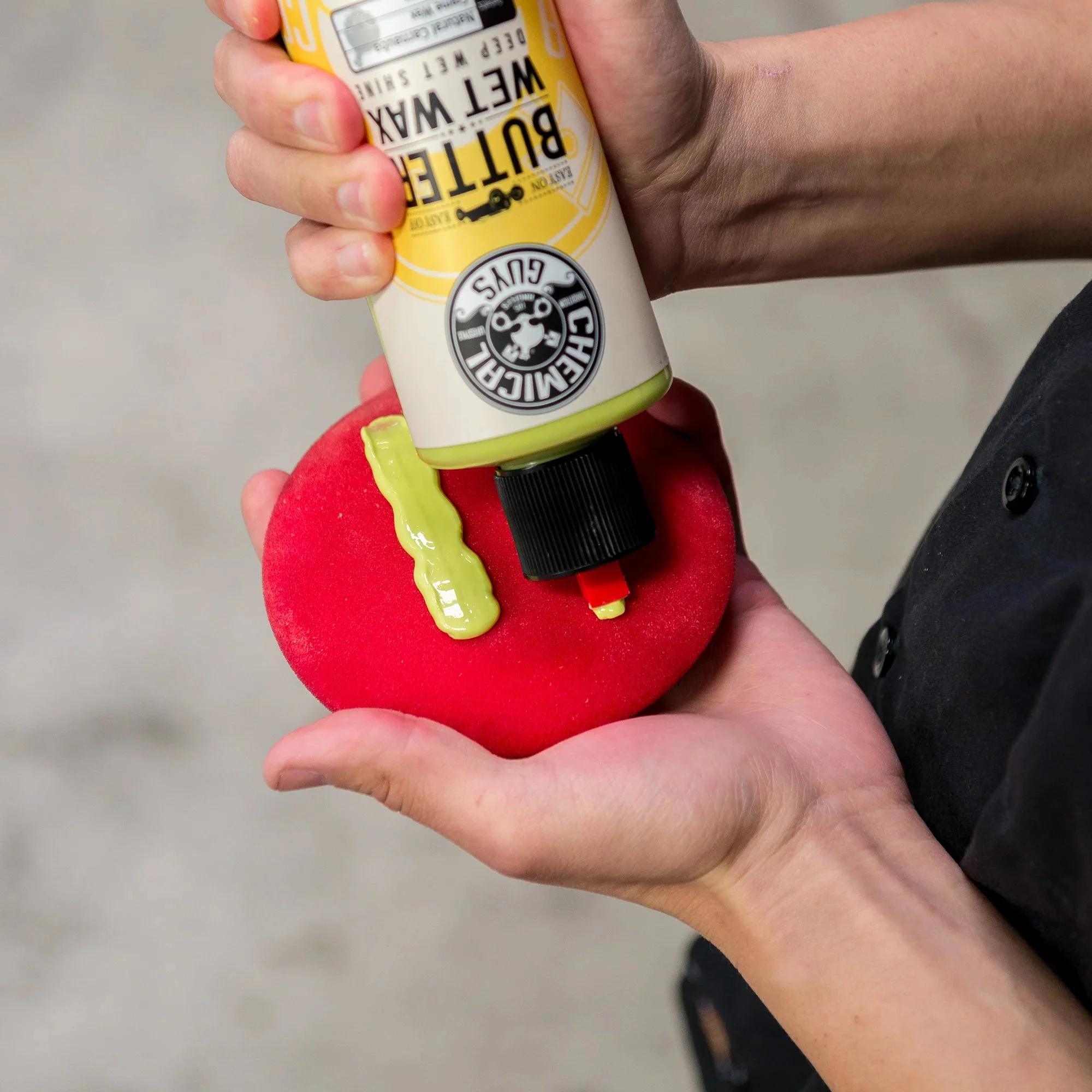 Wax & Dressing UFO Applicator - Image 6